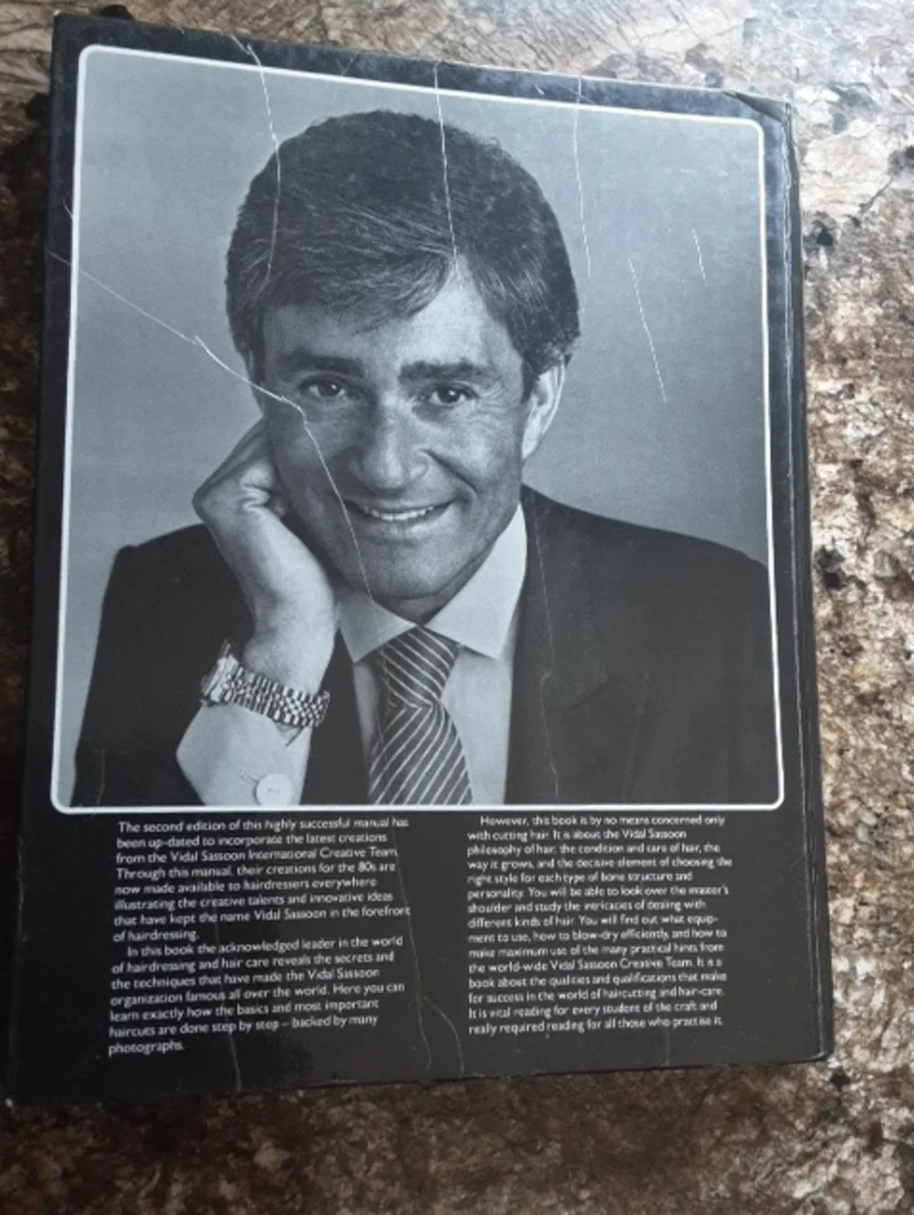 Cutting Hair The Vidal Sassoon Way Book